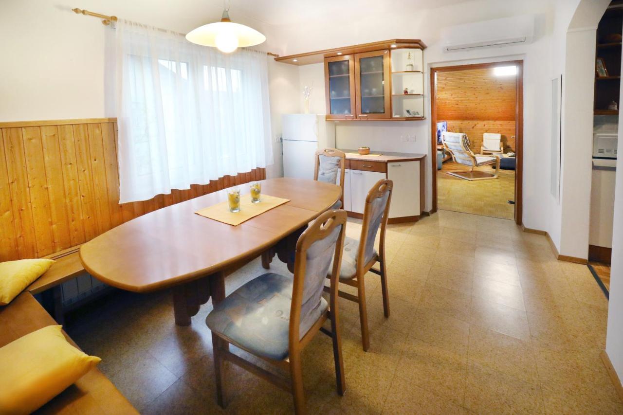 Apartma Vila Zigmund Cerknica Eksteriør billede