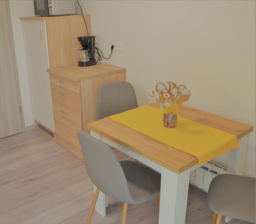 Apartma Vila Zigmund Cerknica Eksteriør billede