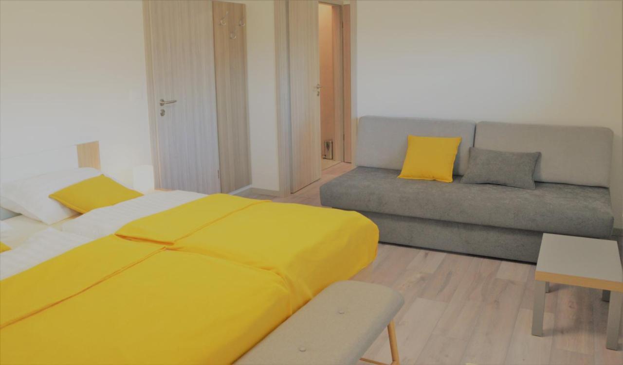 Apartma Vila Zigmund Cerknica Eksteriør billede