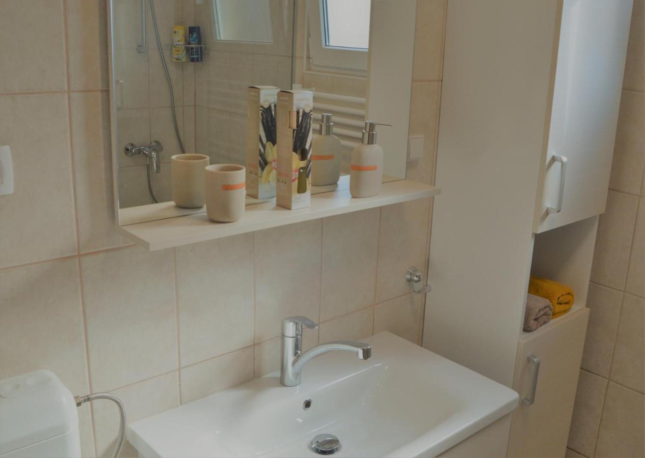 Apartma Vila Zigmund Cerknica Eksteriør billede